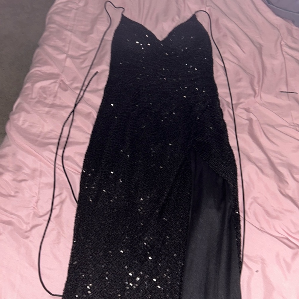 I am selling my black prom press size small (Cinderella divine)